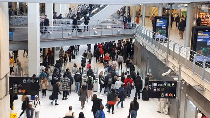 Hall de la Gare du Nord à Paris, le 30 septembre 2019. (STÉPHANIE BERLU / RADIOFRANCE)