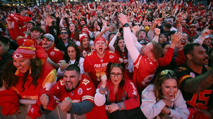 Les supporteurs des Kansas City Chiefs durant la rencontre du Super Bowl opposant leur équipe aux Philadelphia Eagles, le 13 février 2023. (COLIN E. BRALEY/AP/SIPA)