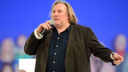 G&eacute;rard Depardieu, lors d'un meeting de Nicolas&nbsp;Sarkozy, &agrave; Villepinte (Seine-Saint-Denis), le 11 mars 2012. (ERIC FEFERBERG / AFP)