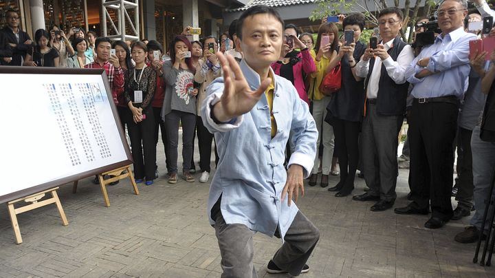 Jack Ma en d&eacute;monstration de Tai Chi, le 10 mai 2013 &agrave;&nbsp;Hangzhou (Chine). (CHINA DAILY CHINA DAILY INFOR / REUTERS)