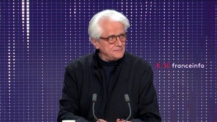 Le politologue Pascal Perrineau, invité du 8h30 de franceinfo dimanche 5 décembre 2021. (FRANCEINFO / RADIOFRANCE)