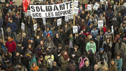 Manifestation en soutien aux migrants de la jungle de Calais, devant le port de Calais, le 23 janvier 2016.&nbsp; (CITIZENSIDE / STANISLAS VERJUS / AFP)