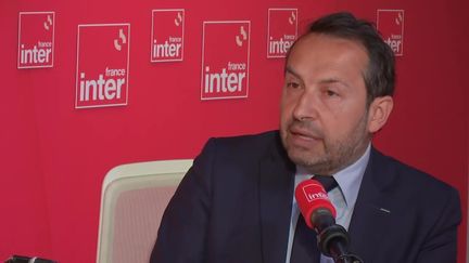 Sébastien Chenu, député RN du Nord et vice-président de l'Assemblée nationale, était l'invité de France Inter le 2 mai 2023. (FRANCE INTER / RADIO FRANCE)