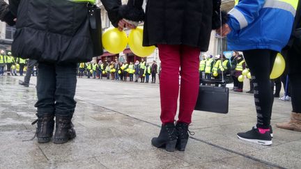 Rassemblement de femmes "gilets jaunes" à Nancy (Meurthe-et-Moselle) devant la gare, le 20 janvier 2019 (photo d'illustration). (THIERRY COLIN / FRANCE-BLEU SUD LORRAINE)