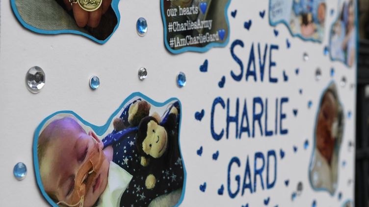 Royaume Uni Charlie Gard Le Bebe Atteint D Une Maladie Genetique Au Cœur D Une Bataille Judiciaire Est Mort