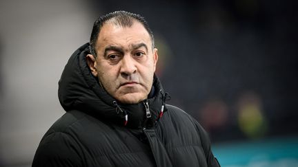 Le coach angevin, Abdel Bouhazama, lors du match de Coupe de France entre Angers et Nantes, le 8 février 2023. (LOIC VENANCE / AFP)