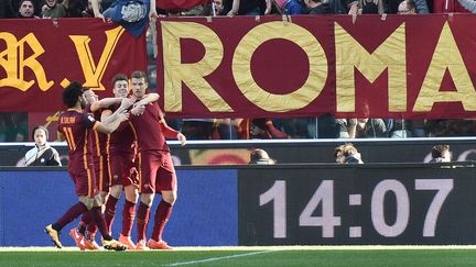 La joie des joueurs de l'AS Roma (DIEGO PETRUSSI / AFP)