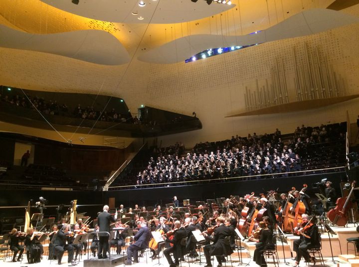 Paavo Järvi et l'Orchestre de Paris, le 13 janvier 2015.
 (LCA/Culturebox)