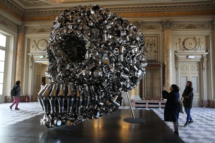 "Very Hungry God" de Subodh Gupta, 2006, Collection Pinault, Courtesy the artist
 (photo Ginies / SIPA)