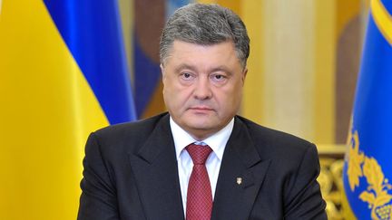 Le pr&eacute;sident ukrainien,&nbsp;Petro Porochenko, lors d'une&nbsp;allocution retransmise &agrave; la t&eacute;l&eacute;vision, le 30 juin 2014.&nbsp; (MYKOLA LAZARENKO / UKRAINIAN PRESIDENTIAL PRESS SER / AFP)