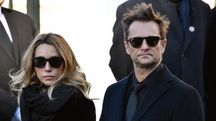 Laura Smet et David Hallyday, le 9 décembre 2017 lors des obsèques de leur père, Johnny Hallyday, à Paris. (BERTRAND GUAY / AFP)