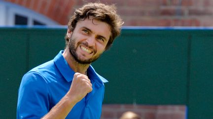 &nbsp; (Gilles Simon a ouvert le bal des quarts de finale contre la Grande Bretagne. Il a offert son seul point de la journée à la France, rattrapée lors du second match.  © MaxPPP)