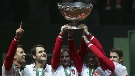  (La Suisse remporte la première Coupe Davis de son histoire © AP/SIPA/Peter Dejong)