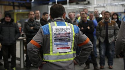 Les employés de l'usine GM&amp;S de La Souterraine (Creuse), le 11 mai 2017.&nbsp; (PASCAL LACHENAUD / AFP)