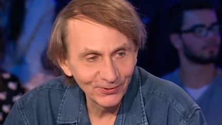 Michel Houellebecq sur le plateau de "On n'est pas couché", 29 août 2015
 (Capture d&#039;écran / On n&#039;est pas couché)