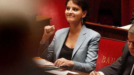 La ministre des Droits des femmes, Najat Vallaud-Belkacem se r&eacute;jouit &agrave; l'annonce de l'adoption du projet de loi visant &agrave; lutte contre la prostitution &agrave; l'Assembl&eacute;e nationale &agrave; Paris, le 4 d&eacute;cembre 2013. (CHARLES PLATIAU / REUTERS)