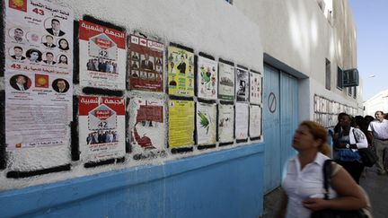 &nbsp; (Des affiches électorales, hier à Tunis © REUTERS/Anis Mili)