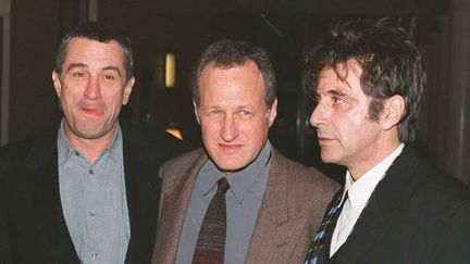 Robert De Niro, Michael Mann et Al Pacino lors de la première mondiale du film "Heat", le 5 décembre 1995. (VINCE BUCCI / AFP)