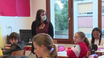 Covid-19 : fin du port du masque à l'école dans 47 départements (FRANCE 3)