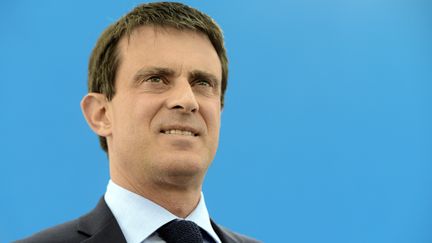 Le Premier ministre Manuel Valls, le 27 juin 2014, &agrave; l'usine SAB de Gasny (Eure). (DOMINIQUE FAGET / AFP)