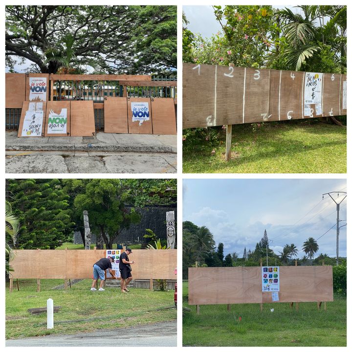 Des panneaux électoraux installés à&nbsp;Nouméa, Hienghène, Touho et Poya (Nouvelle-Calédonie) pour le référendum d'autodétermination du 12 décembre 2021. (RAPHAEL GODET / FRANCEINFO)