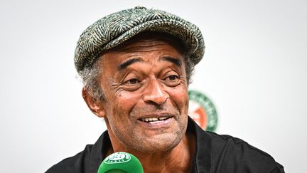 Yannick Noah en conférence de presse à Roland-Garros, le 27 mai 2023. (MATTHIEU MIRVILLE / AFP)