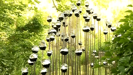 "Le Nuage" de Stéphane Guiran / Exposition Totem dans le Jardin de sculpture - Musée Pierre Salinger
 (France 3 / capture d&#039;écran)