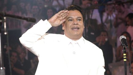 Juan Gabriel a totalisé plus de 1000 disques d'or, de platine et de multi-platine au cours de sa carrière
 (ARCHIVO / NOTIMEX / AFP)