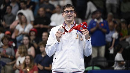 Le bassin de Paris La Défense Arena sourit aux Français. Alex Portal y a décroché sa deuxième médaille de ces Jeux paralympiques, s'emparant du bronze sur le 100 m dos en catégorie S13. La quatrième médaille en natation en deux jours. (HERVIO JEAN-MARIE / AFP)