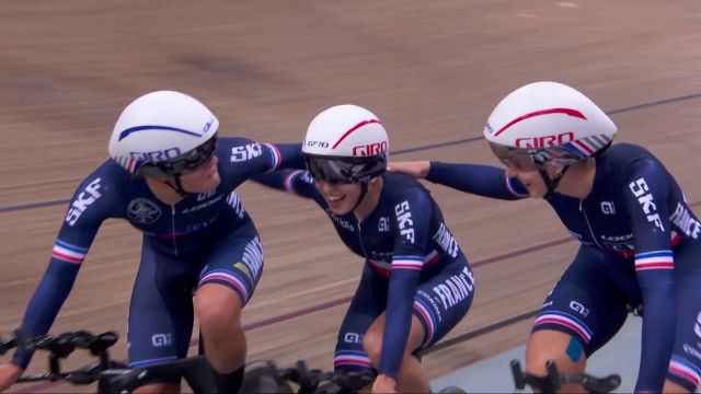 Les Bleues ont dominé l'Australie de la tête et des épaules. En tête toute la course, Marion Boras, Valentine Fortin, Clara Copponi et Victoire Berteau ramènent au clan français sa première médaille de ces championnats du monde.