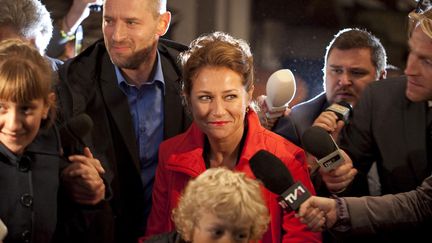 "Borgen", la célèbre série danoise créée par Adam Price en 2010, avec notamment&nbsp;Mikael Birkkjær et Sidse Babett Knudsen, deux des acteurs principaux.&nbsp; (ARCHIVES DU 7EME ART / PHOTO 12 VIA AFP)