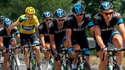  (La Team Sky de retour sur les routes du Tour © Reuters - Jean-Paul Pelissier)