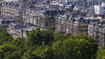 Des immeubles parisiens, dans le 16e arrondissement de Paris (illustration). (VINCENT ISORE / MAXPPP)