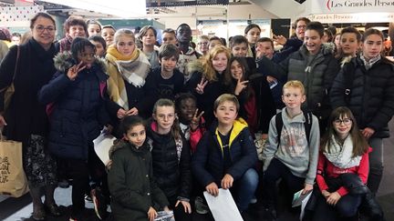 Classe de 6e du Collège H. Langlois, Pont de l'Arche au Salon de Montreuil
 (Laurence Houot - Culturebox)