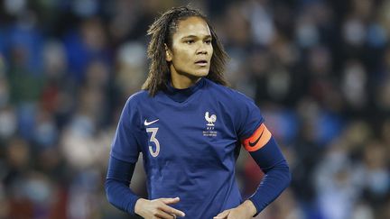 Wendie Renard lors du match du Tournoi de France face aux Pays-Bas, au Havre, le 22 février 2022. (LOIC BARATOUX / ANADOLU AGENCY via AFP)