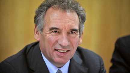 François Bayrou participe à une réunion lors d'une visite à Noyal-Pontivy, le 6 octobre 2011. (AFP - Frank Perry)