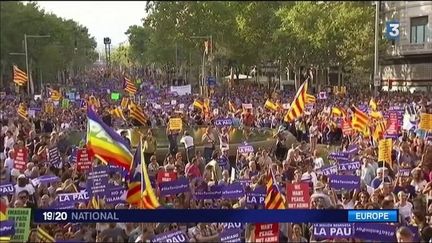 Barcelone : une marche contre le terrorisme