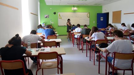 Des collégiens passent le brevet à Marseille, le 1er juillet 2019. (MAXPPP)