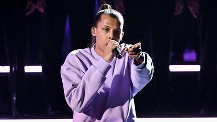 Stromae est de retour avec une nouvelle chanson enregistrée en duo avec la chanteuse Pomme