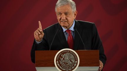 Le président mexicain Andres Manuel Lopez Obrador prend la parole lors de sa conférence de presse quotidienne au Palais national de Mexico le 26 mars 2019. (PEDRO PARDO / AFP)