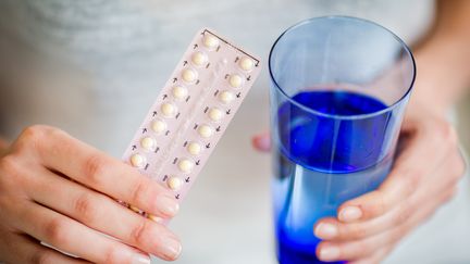 La pilule reste le premier moyen de contraception en France mais son usage décline, selon des enquêtes de l'Ined réalisées en 2010 et 2013. (GARO / PHANIE)