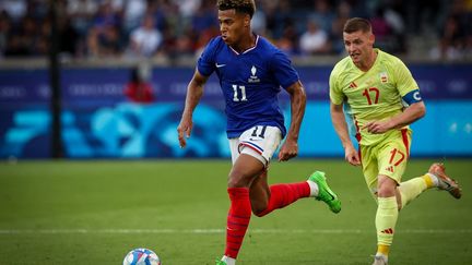 Désiré Doué lors du match opposant l'équipe de France à l'Espagne, en finale du tournoi olympique de football, le 9 août 2024, à Paris. (AYMAN AREF / NURPHOTO)