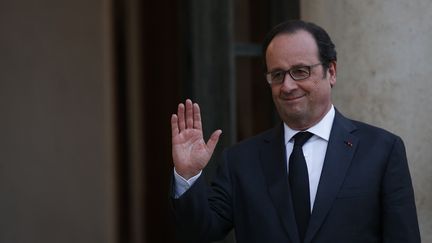 François Hollande au palais de l'Elysée, à Paris, le 13 avril 2016. (THOMAS SAMSON / AFP)