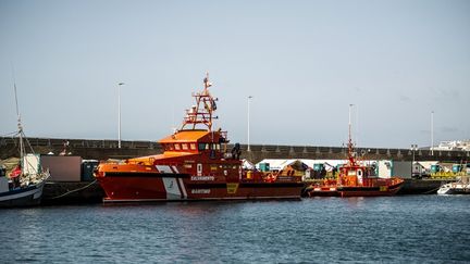 Un navire dans le port d'Arguineguín, dans les îles Canaries, le 26 octobre 2020. (BYRMO CAROLINA / AFTONBLADET / TT NEWS AGENCY / AFP)