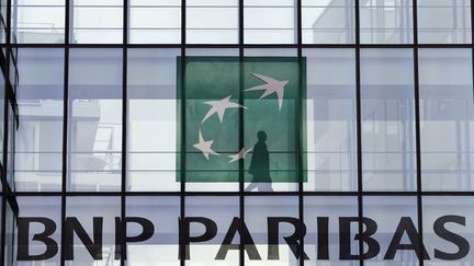 &nbsp; (Les sanctions américaines pour BNP Paribas peut être annoncées lundi © Reuters/Charles Platiau)