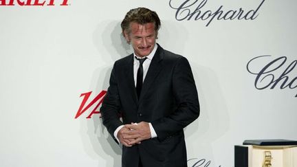 Sean Penn arrive à la cérémonie de remise des Trophées Chopard
 (Jonathan Short/AP/SIPA)