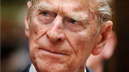 Le prince Philip, mari de la Reine Elizabeth II, &agrave; Buckingham Palace, &agrave; Londres (Royaume-Uni), le 10 juin 2011. (JOHN STILLWELL / POOL / AFP)