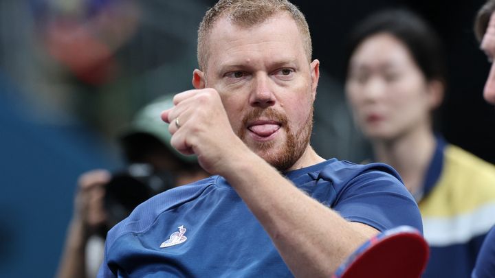 Le pongiste français Fabien Lamirault, médaillé de bronze en double masculin aux Jeux paralympiques, le 30 août 2024, à l'Arena Paris Sud. (BOUKLA FABIEN / KMSP / AFP)