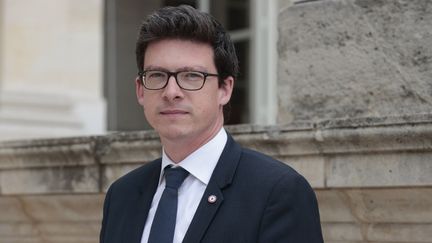 Le député Les Républicains (LR) Pierre-Henri Dumont à l'Assemblée nationale française, à Paris, le 20 juin 2022. (GEOFFROY VAN DER HASSELT / AFP)