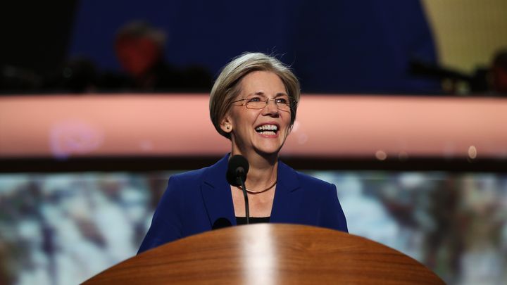 La d&eacute;mocrate Elizabeth Warren, candidate au S&eacute;nat dans le Massachusetts, ici le 5 septembre 2012 &agrave; Charlotte, en Caroline du Nord (Etats-Unis). (CHIP SOMODEVILLA / GETTY IMAGES NORTH AMERICA)